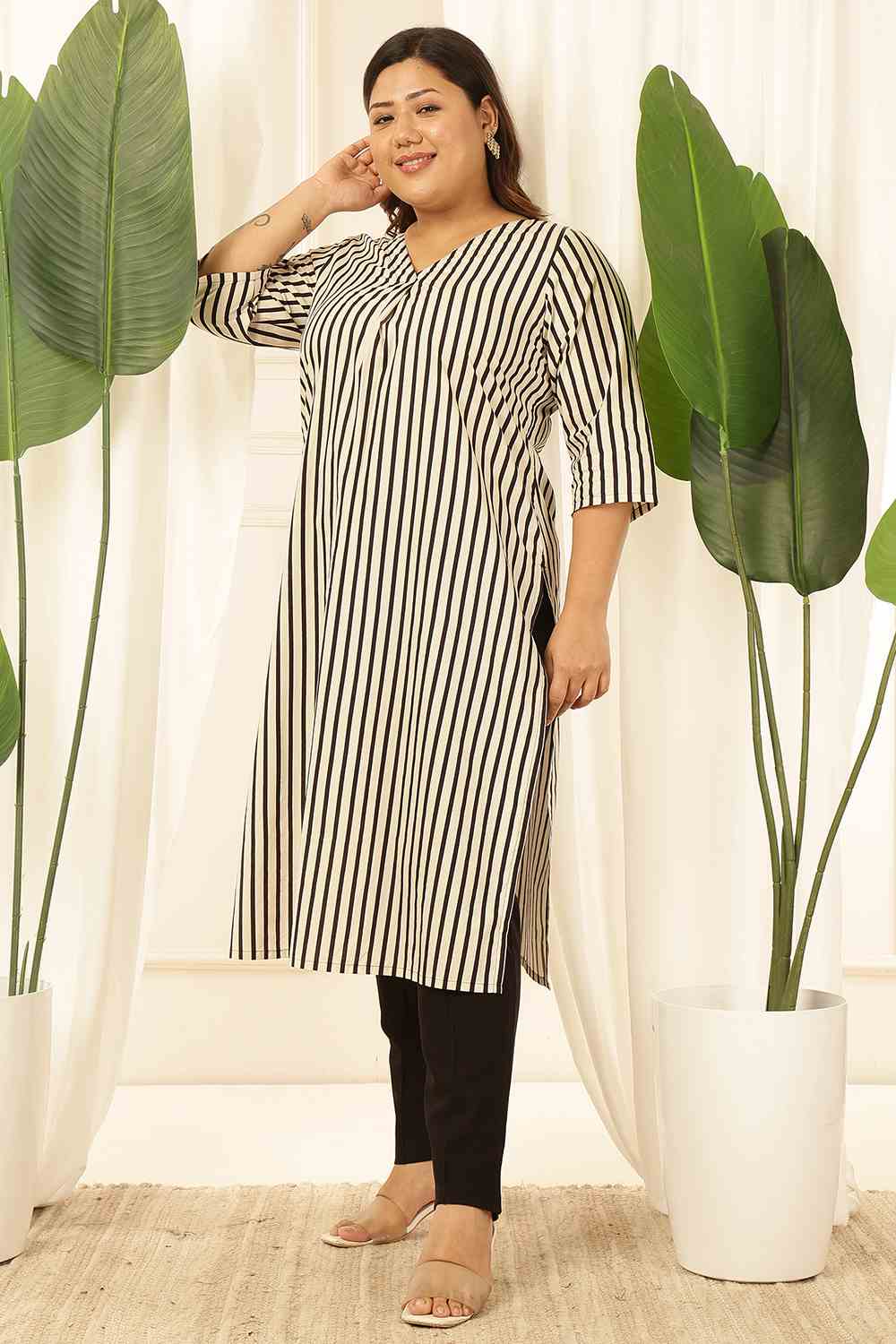 Plus Size Plus Size Black & White Striped Cotton Kurta