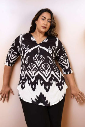 Plus Size Black White Print Centre Pleat Top