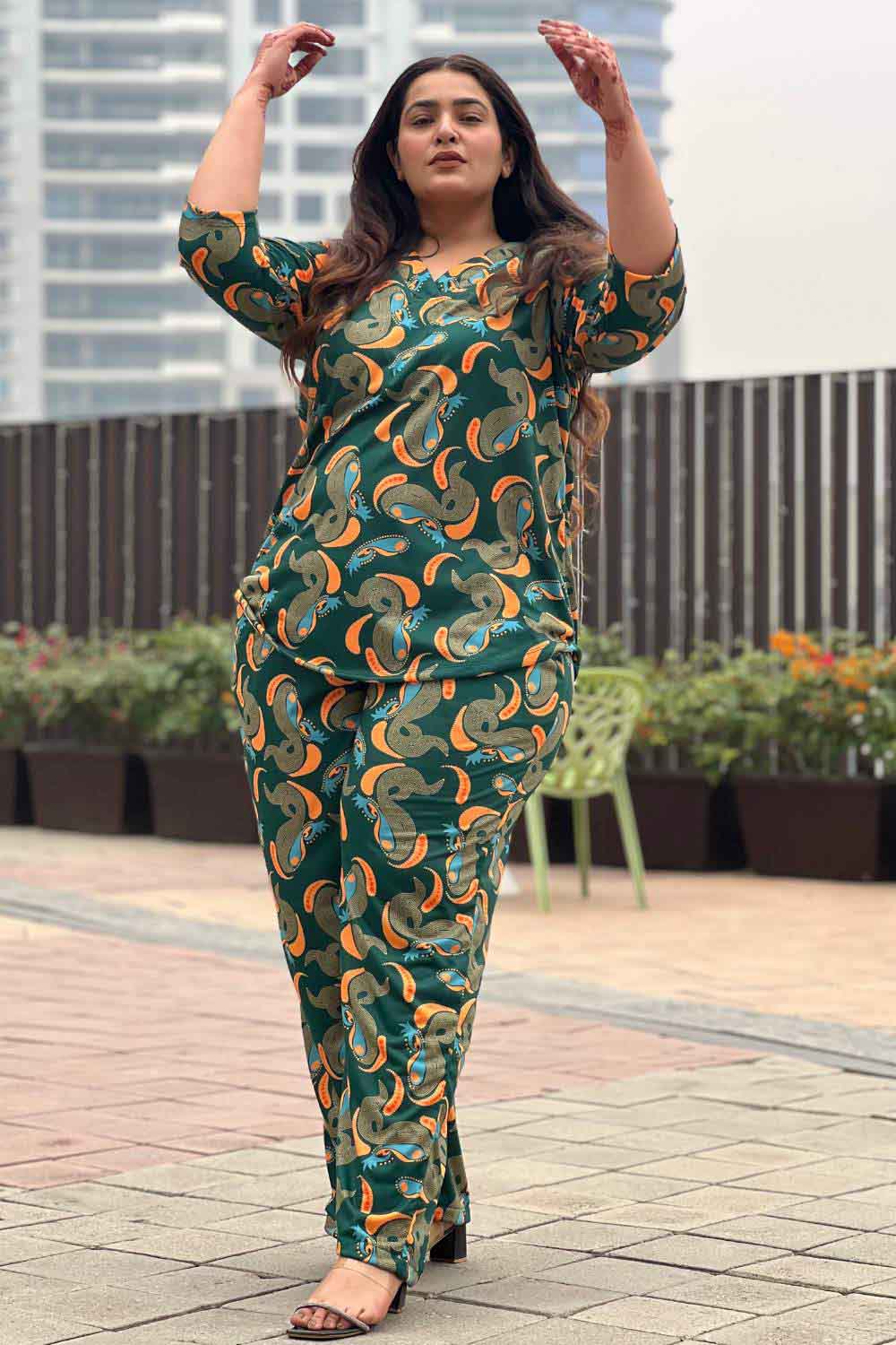 Plus Size Green Abstract Coord Set