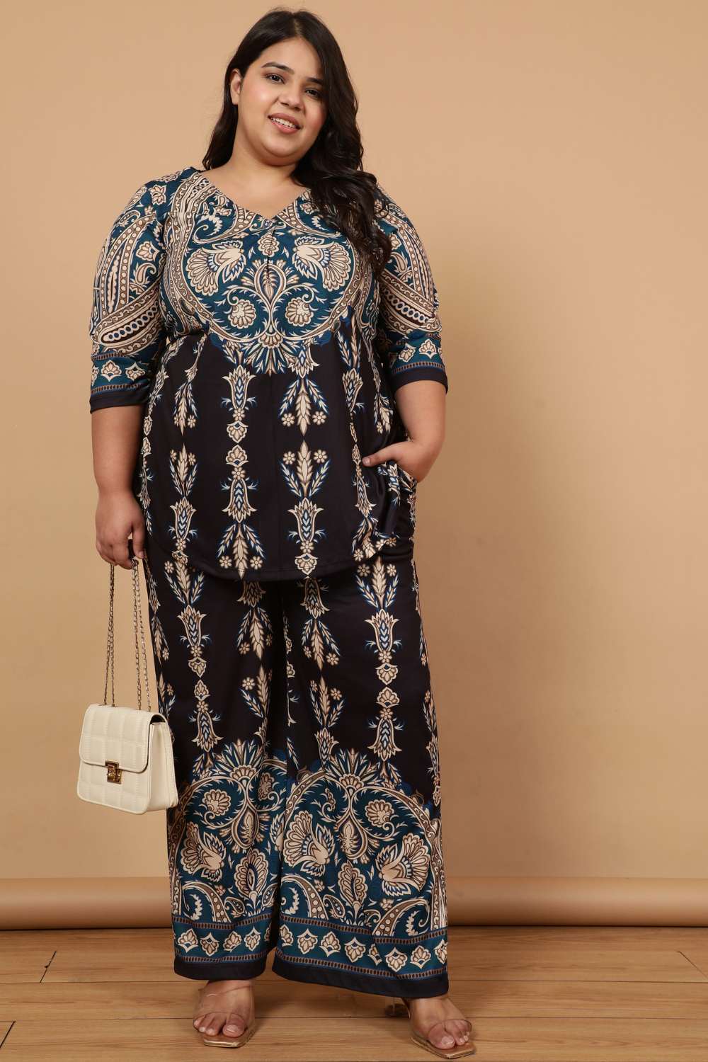 Plus Size Plus Size Black Luxe Ethnic Print Coord Set