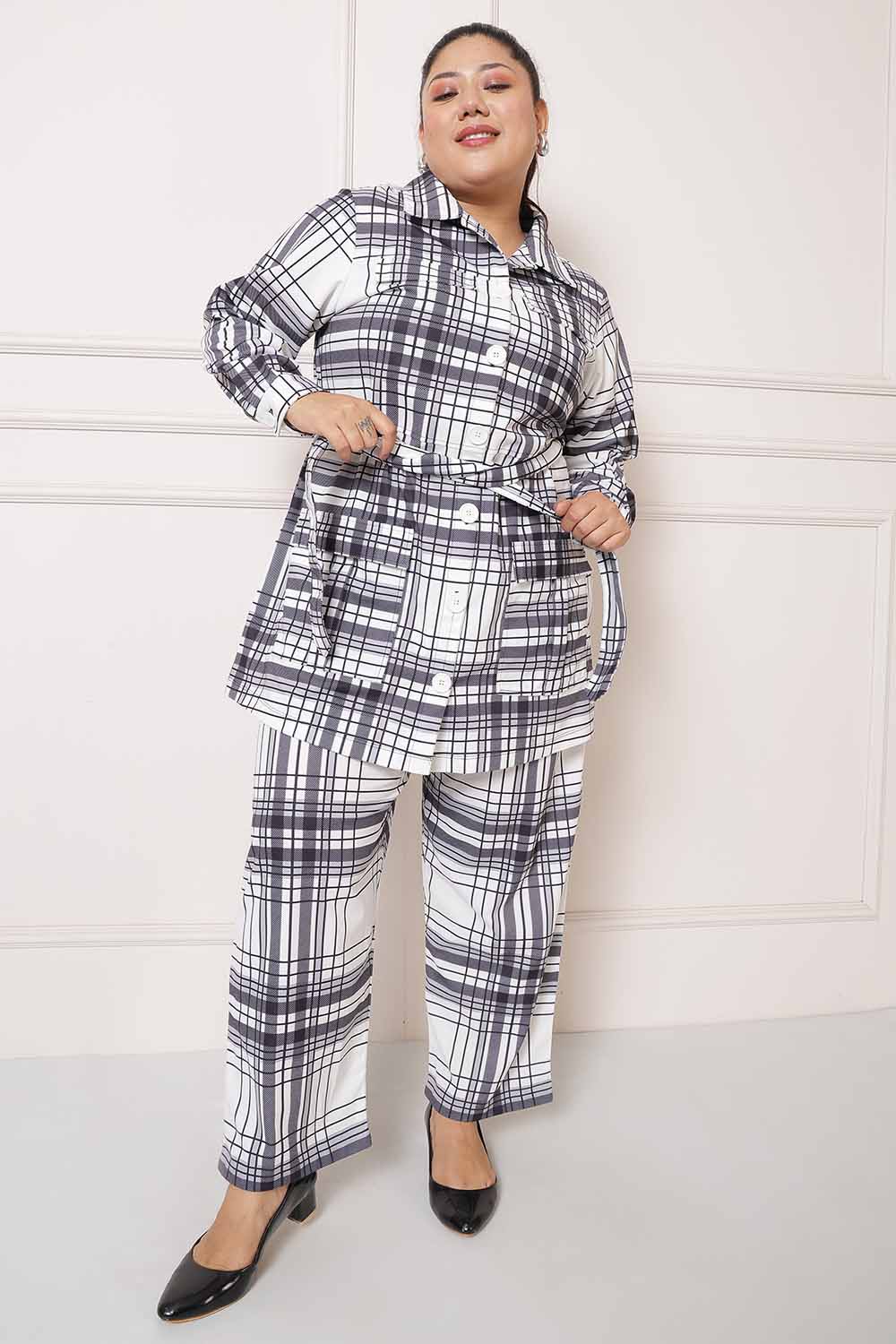 Comfortable Plus Size White Black Check Coord Set