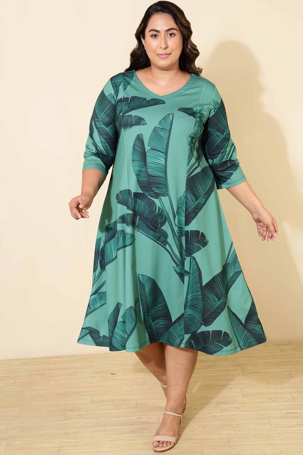 Plus Size Green Tropical Print A line Dress