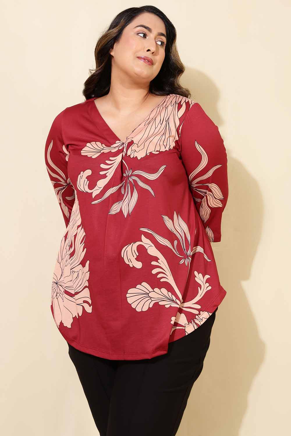 Plus Size Red White Tropical Print Centre Pleat Top