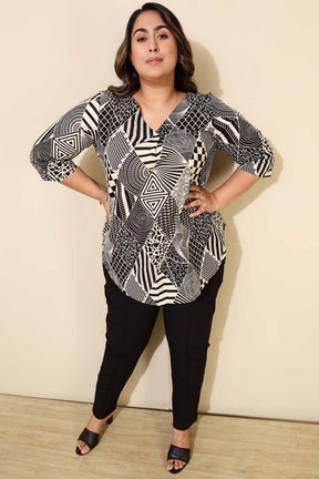 Plus Size Black White Geometric Print Centre Pleat Top