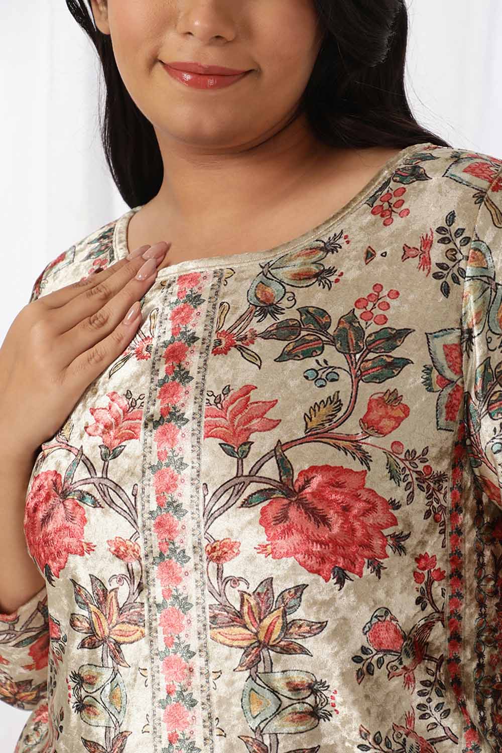 Plus Size Plus Size Ethnic Floral Velvet Coord Set