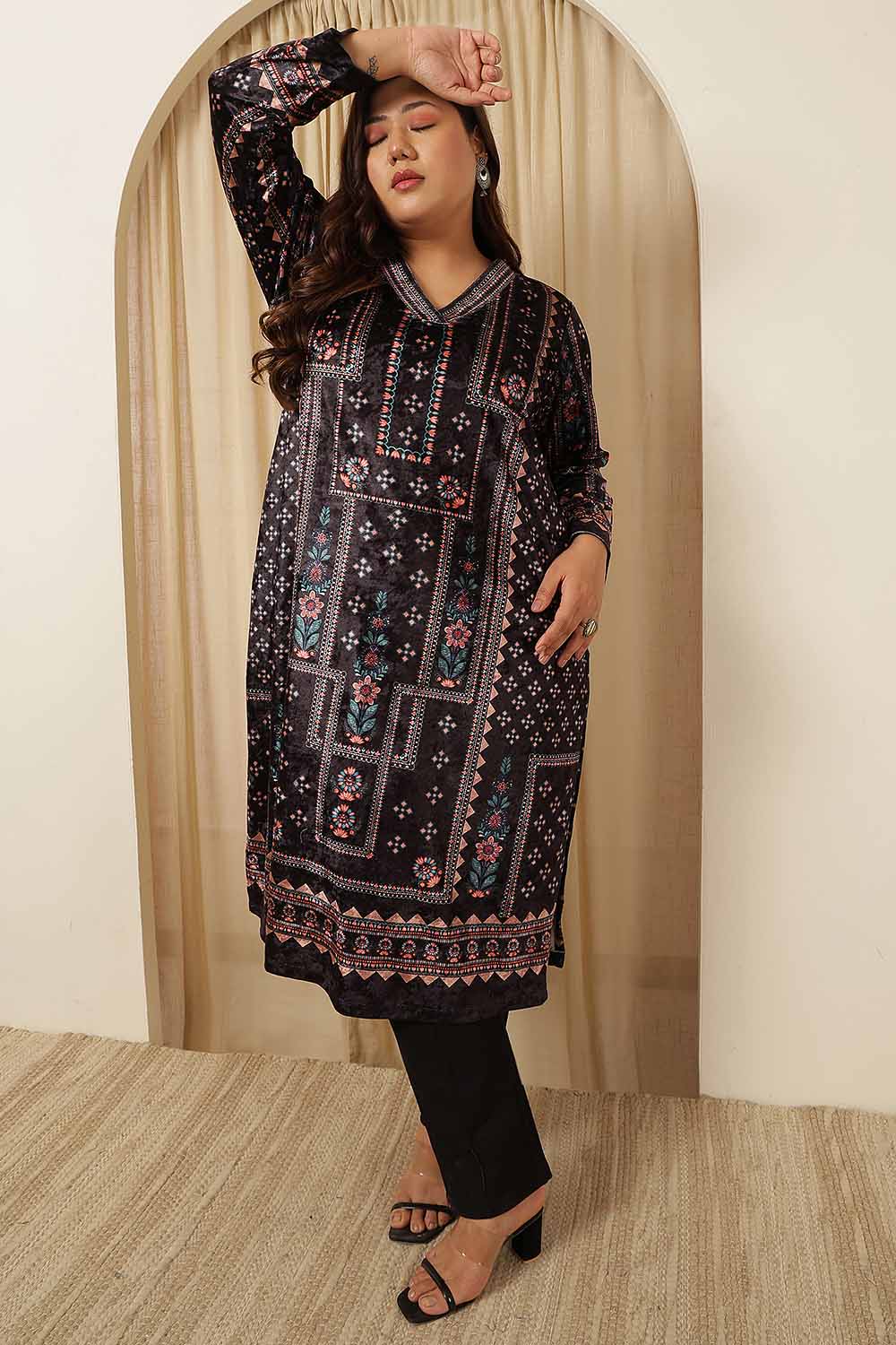 Plus Size Black Ethnic Panel Velvet Kurta