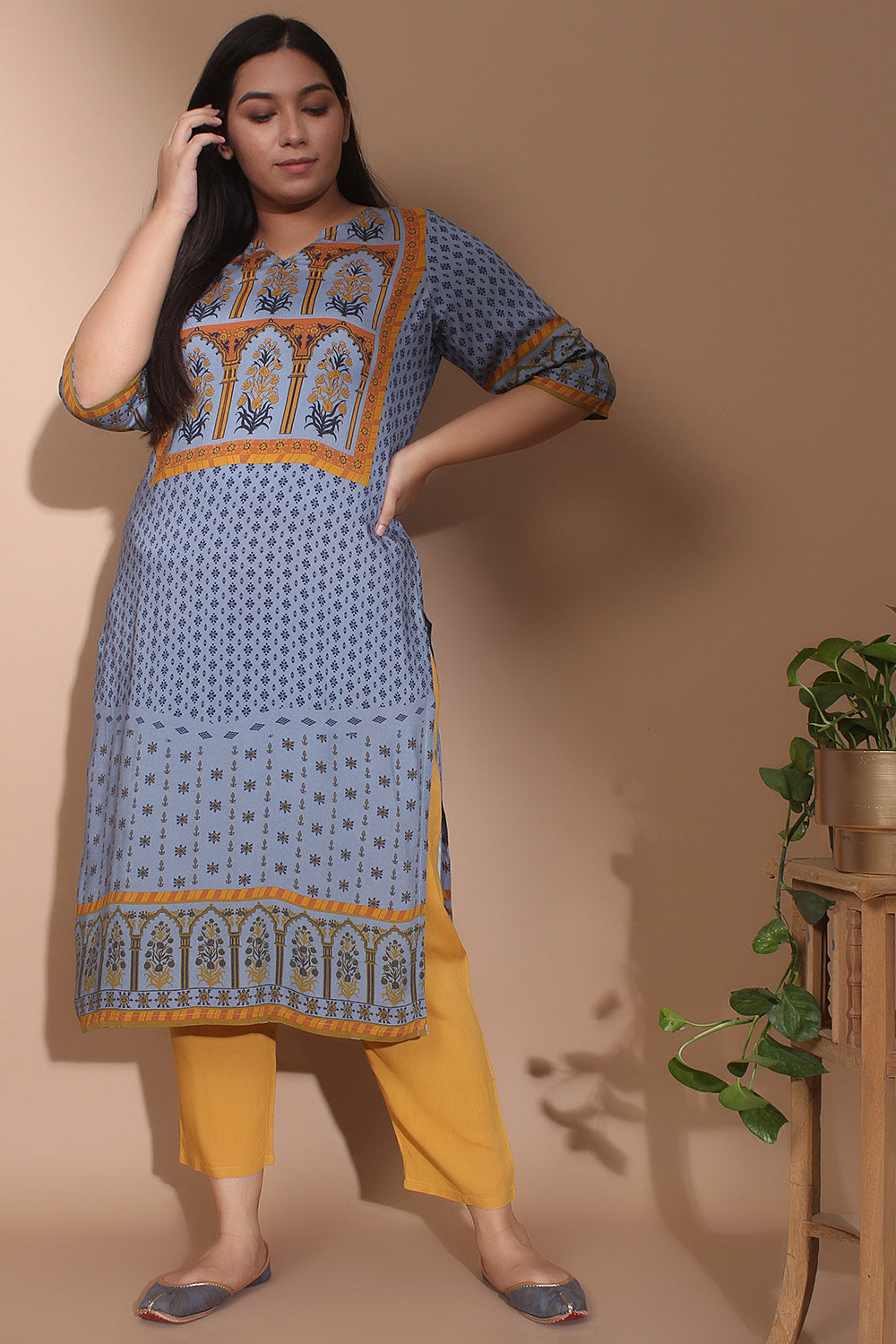 Cool Grey and Bronze Straight Fit Printed Kurti