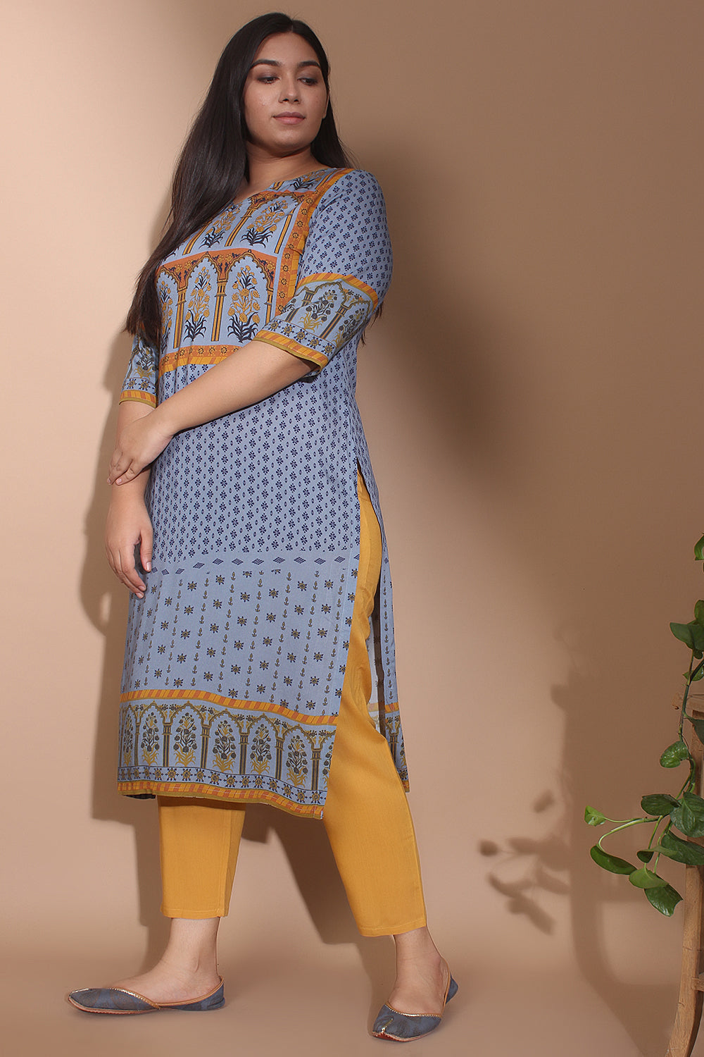 Cool Grey and Bronze Straight Fit Printed Kurti