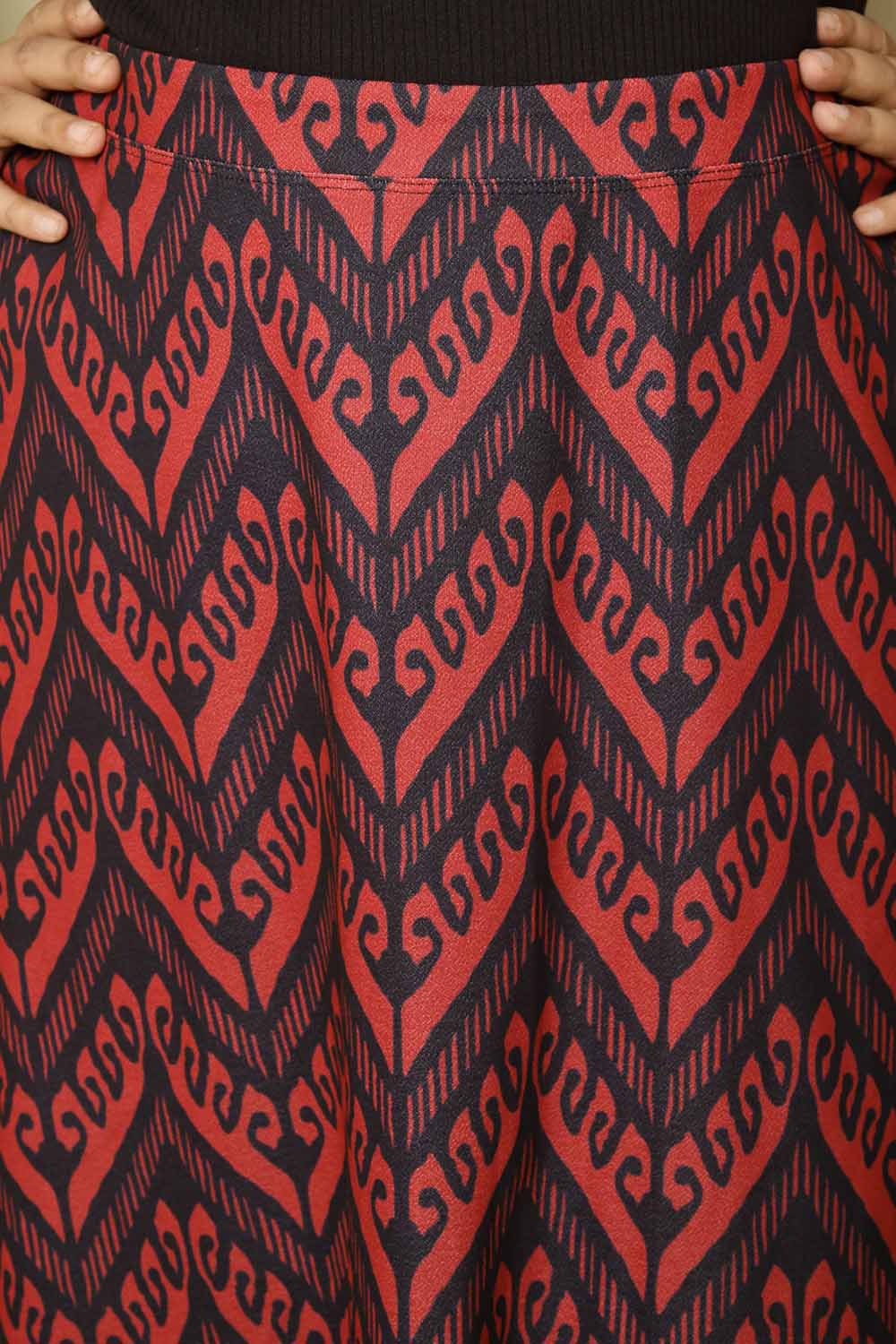 Comfortable Plus Size Black Red Printed Midi Skirt