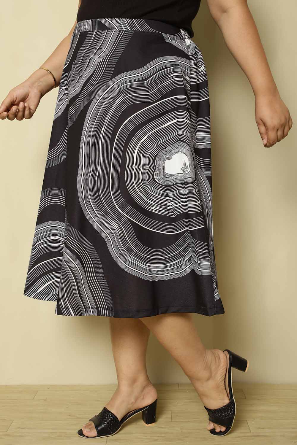 Plus Size Black Grey Printed Midi Skirt