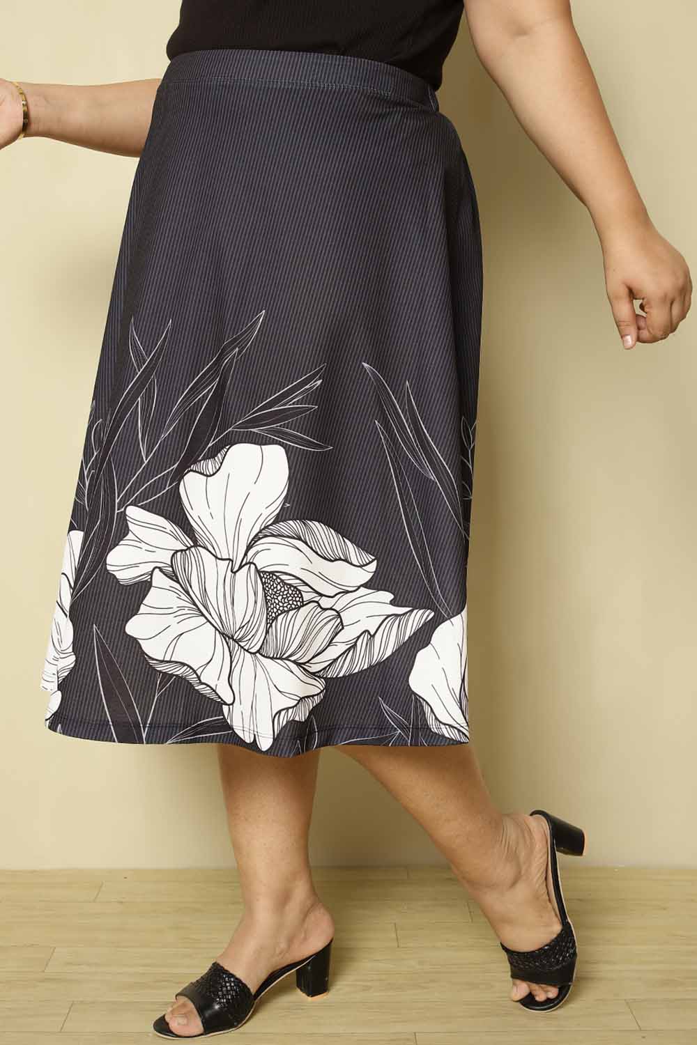 Plus Size Black White Floral Midi Skirt