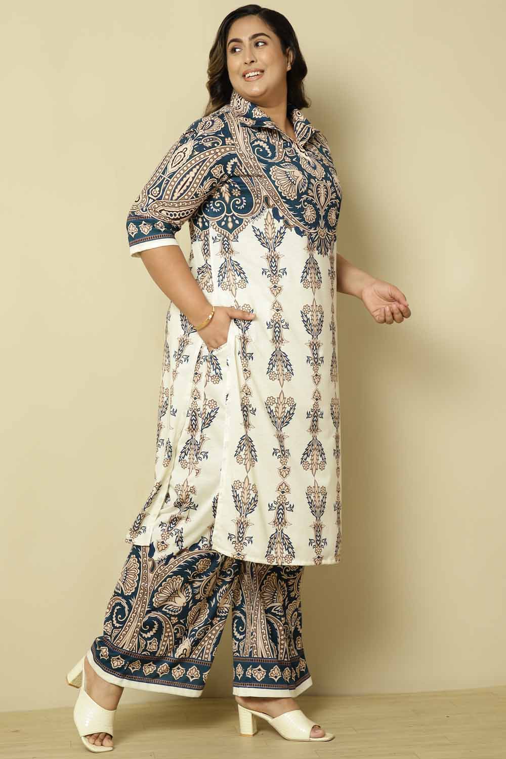 Comfortable Plus Size Blue White Ethnic Print Coord Set