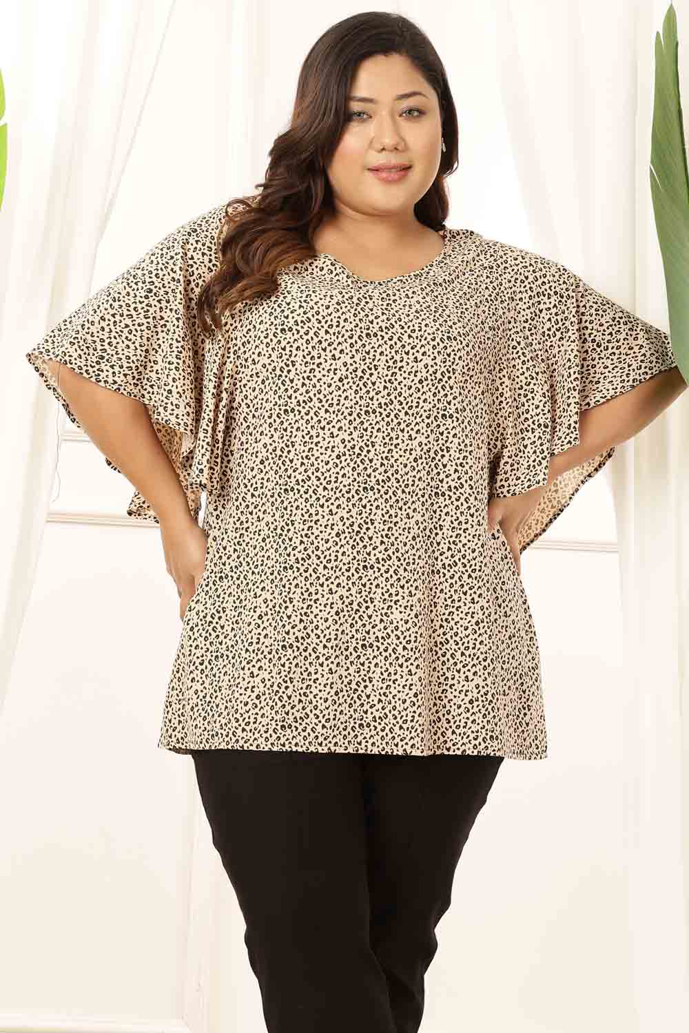 Plus Size Flare Sleeve Leopard Print Top