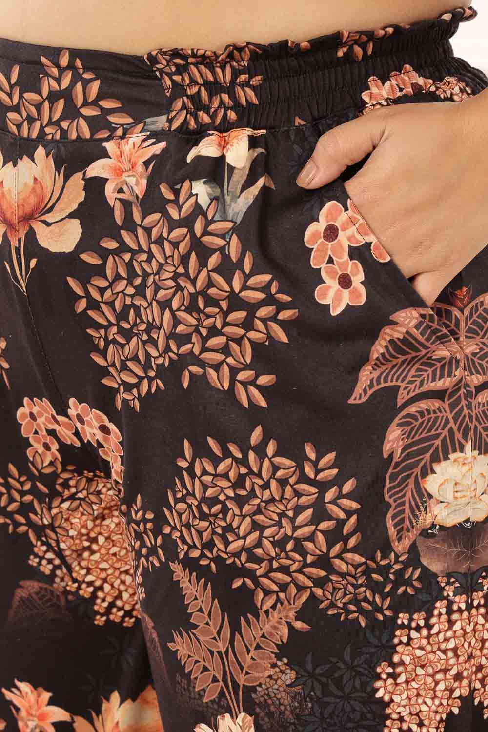 Comfortable Plus Size Black Floral Kurta Coord Set