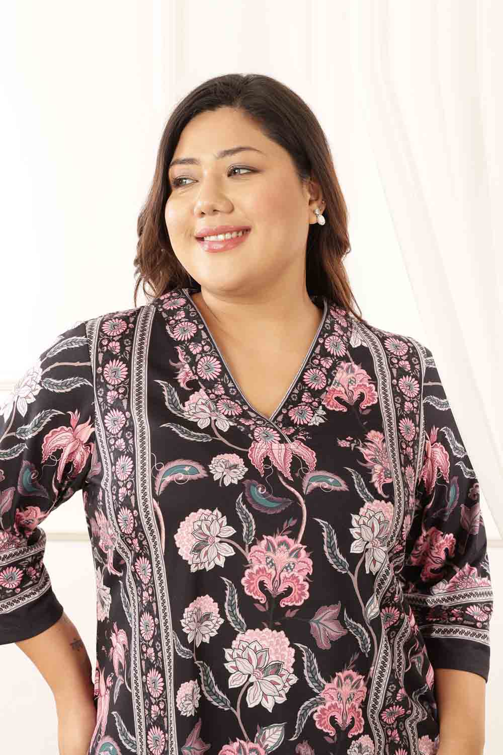 Plus Size Black Floral V Neck Top for Women