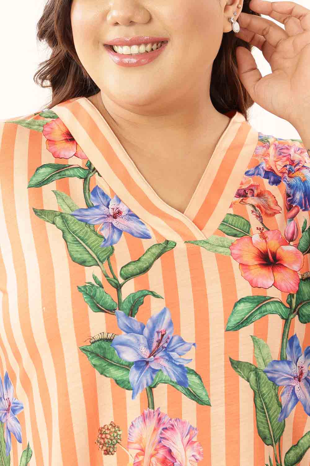 Comfortable Plus Size Orange Floral Stripes Top