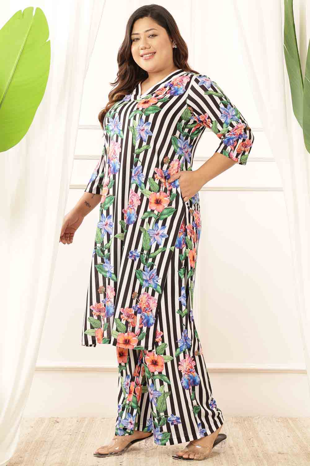 Plus Size Plus Size Black Floral Stripes Kurta Coord Set