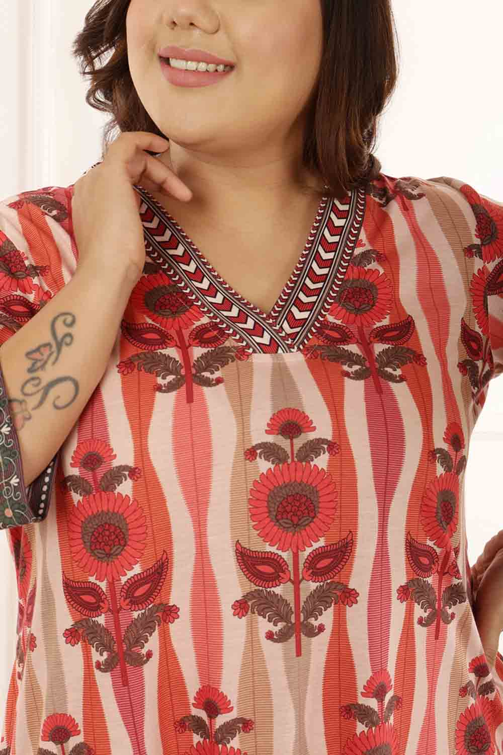 Comfortable Plus Size Red Floral Motif Kurta