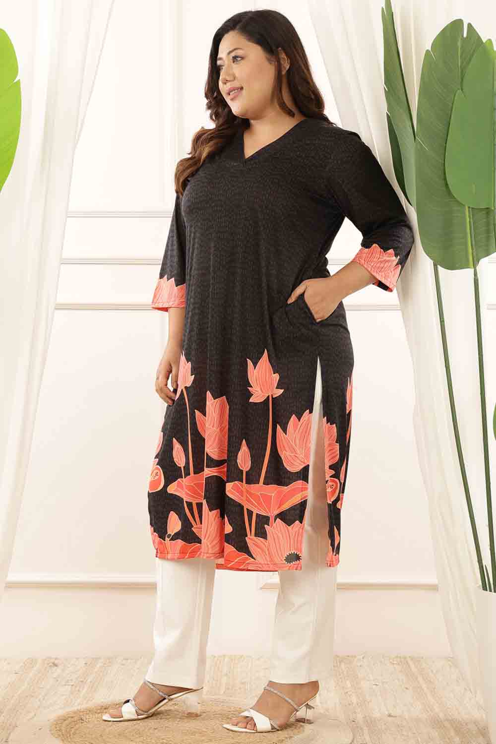 Plus Size Plus Size Black Floral V Neck Kurta