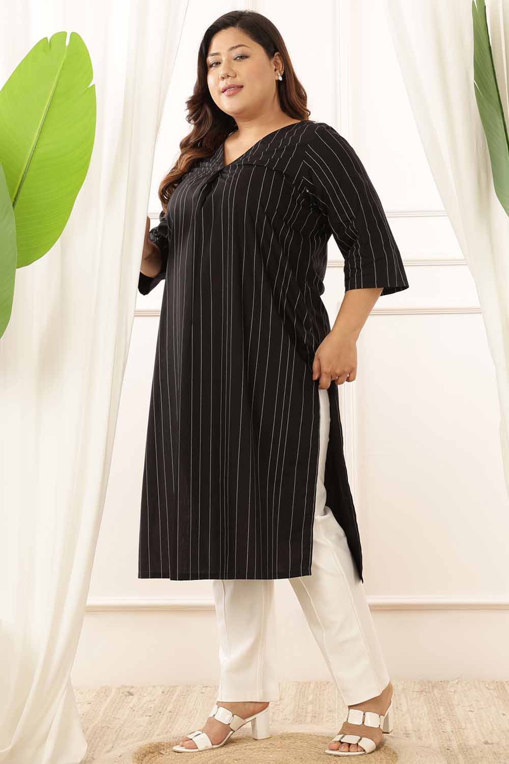 Plus Size Black Stripe Cotton Kurta for Women