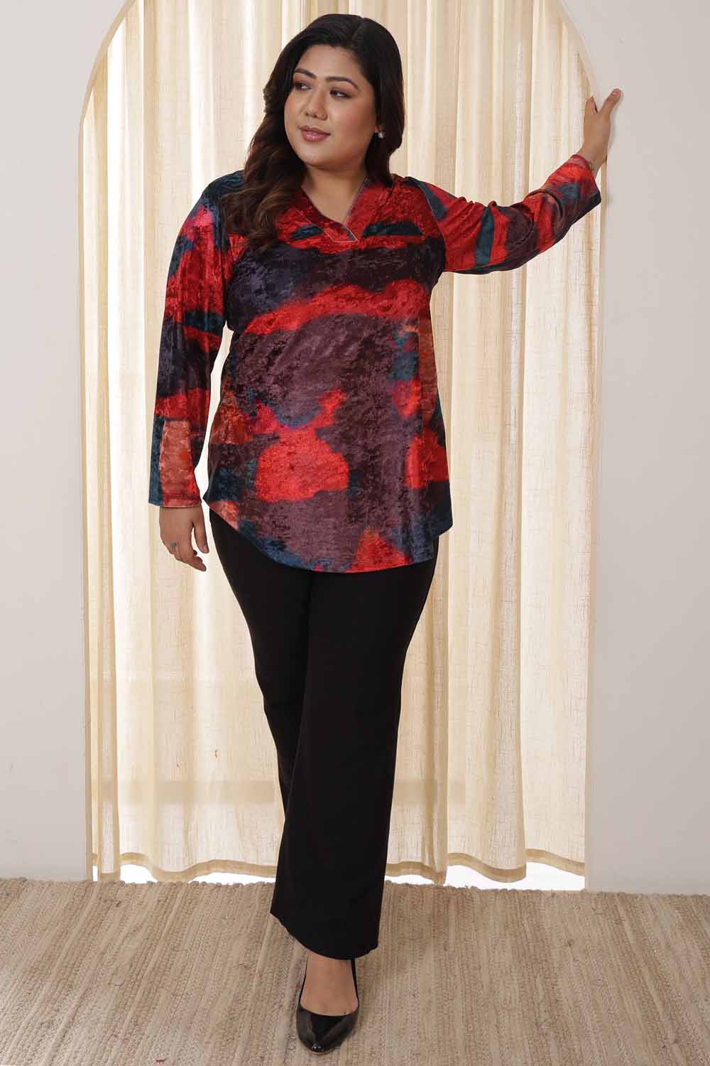 Plus Size Plus Size Red Abstract Velvet Top