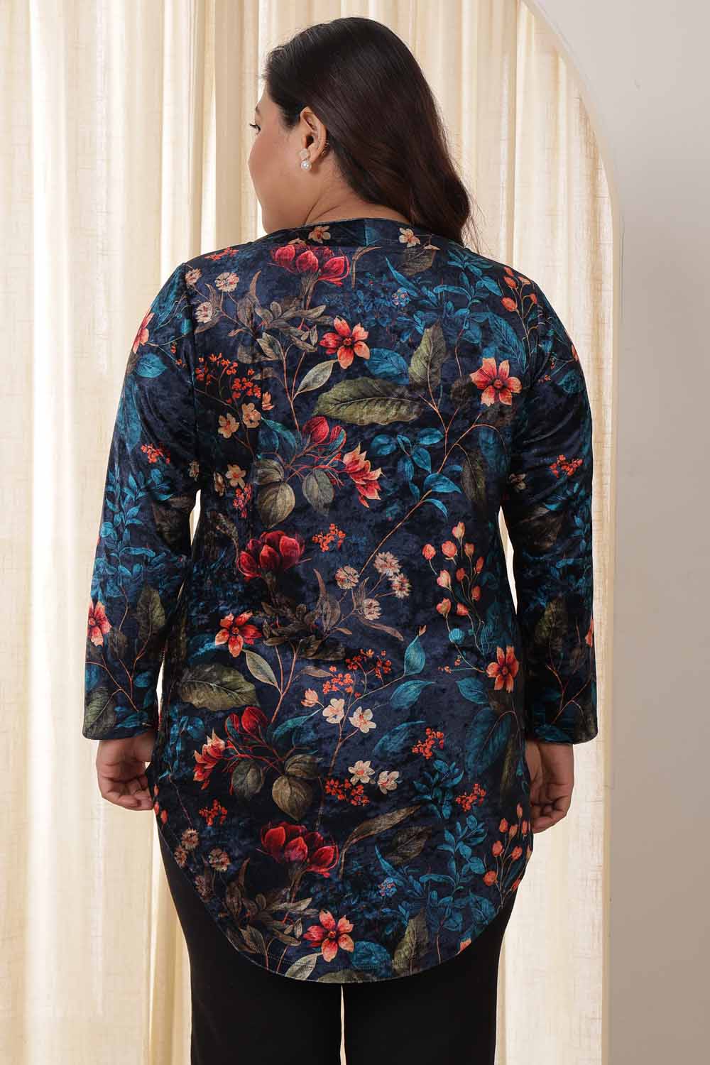 Plus Size Blue Floral Velvet Top