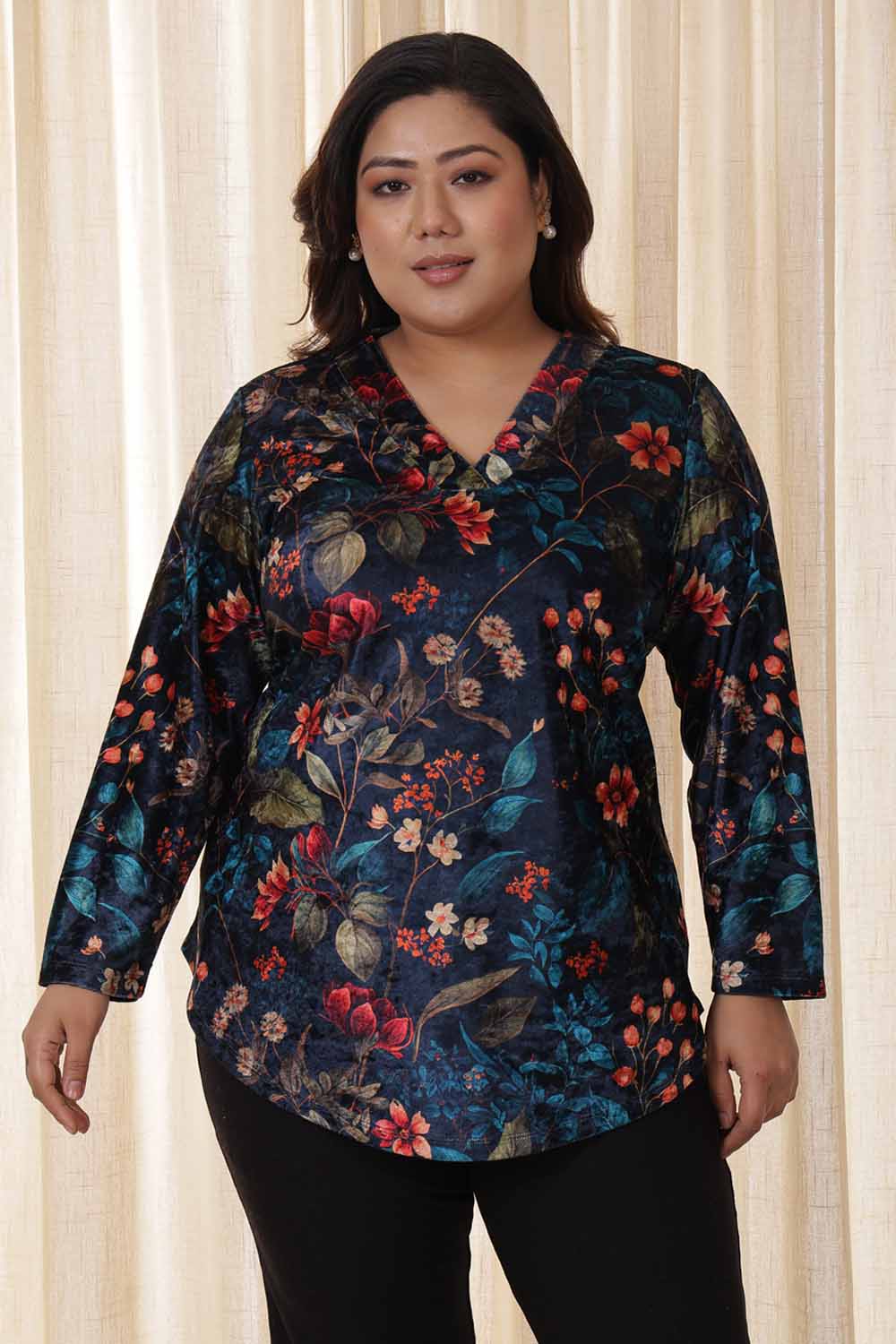 Plus Size Plus Size Blue Floral Velvet Top