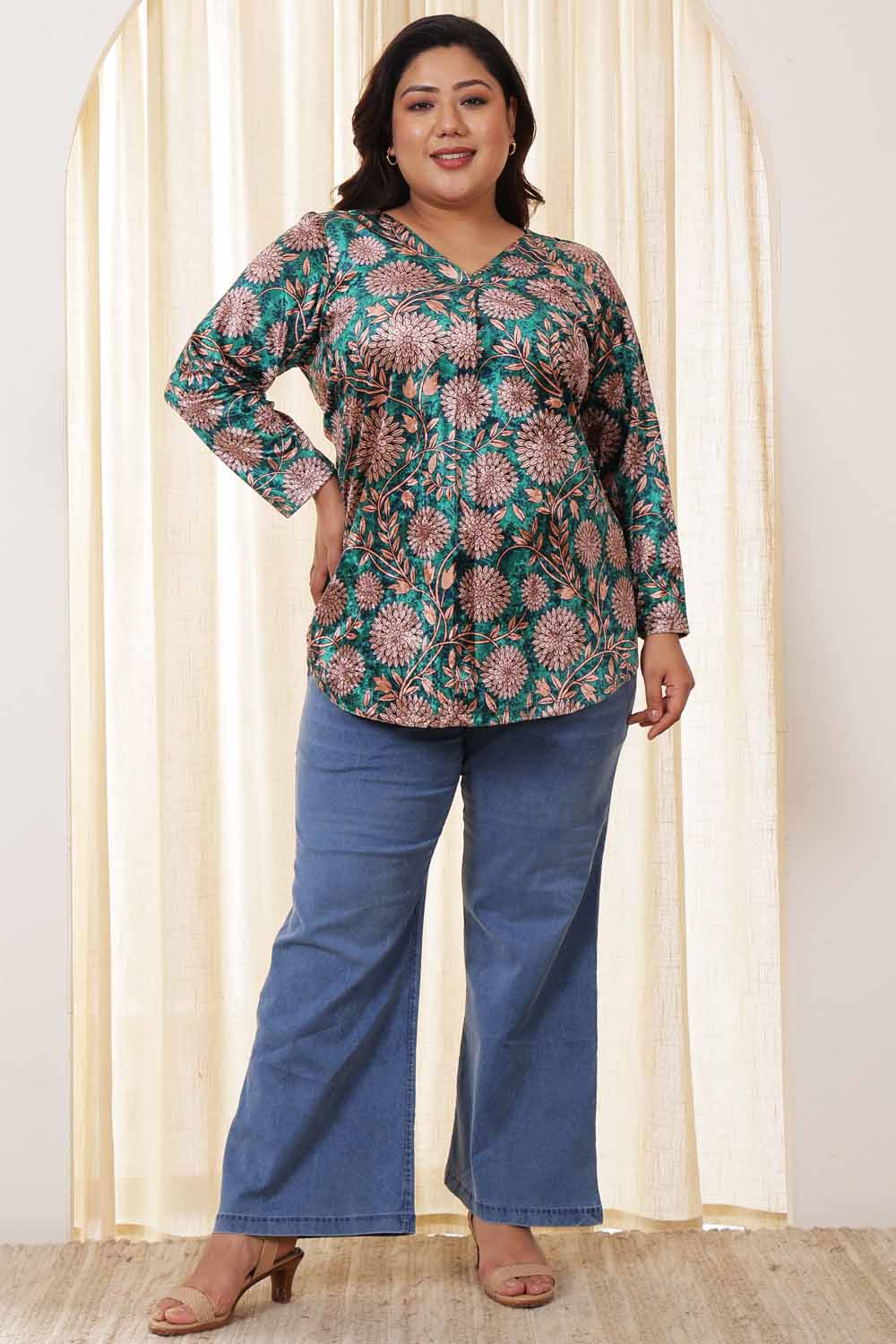 Plus Size Plus Size Green Floral Velvet Top