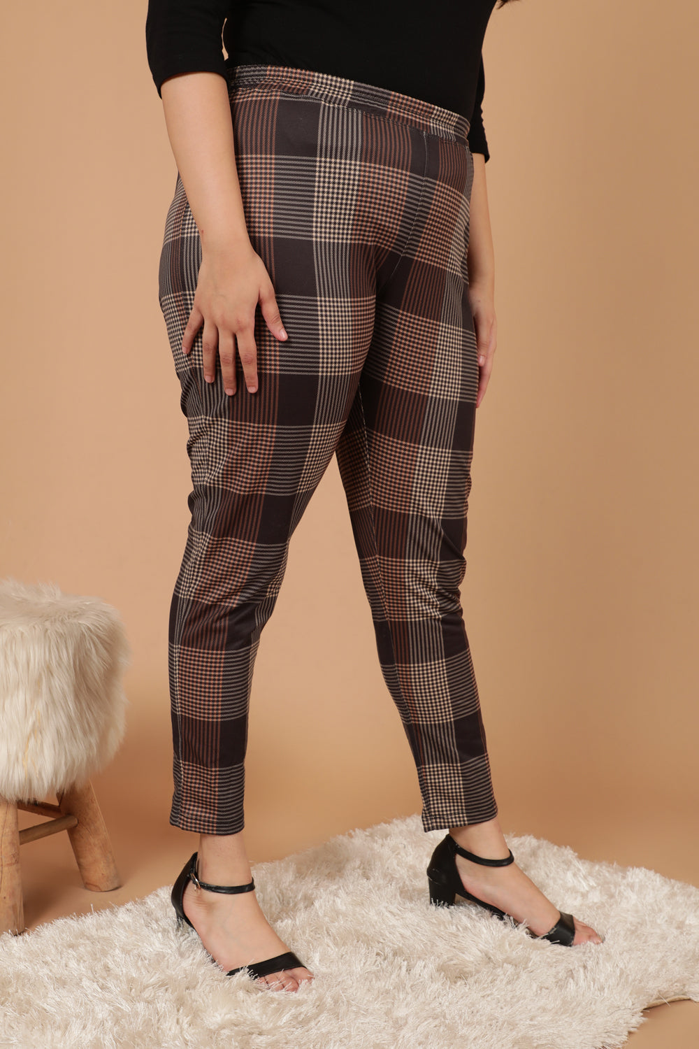 Comfortable Brown Black Check Art Warm Winter Fleece Leggings